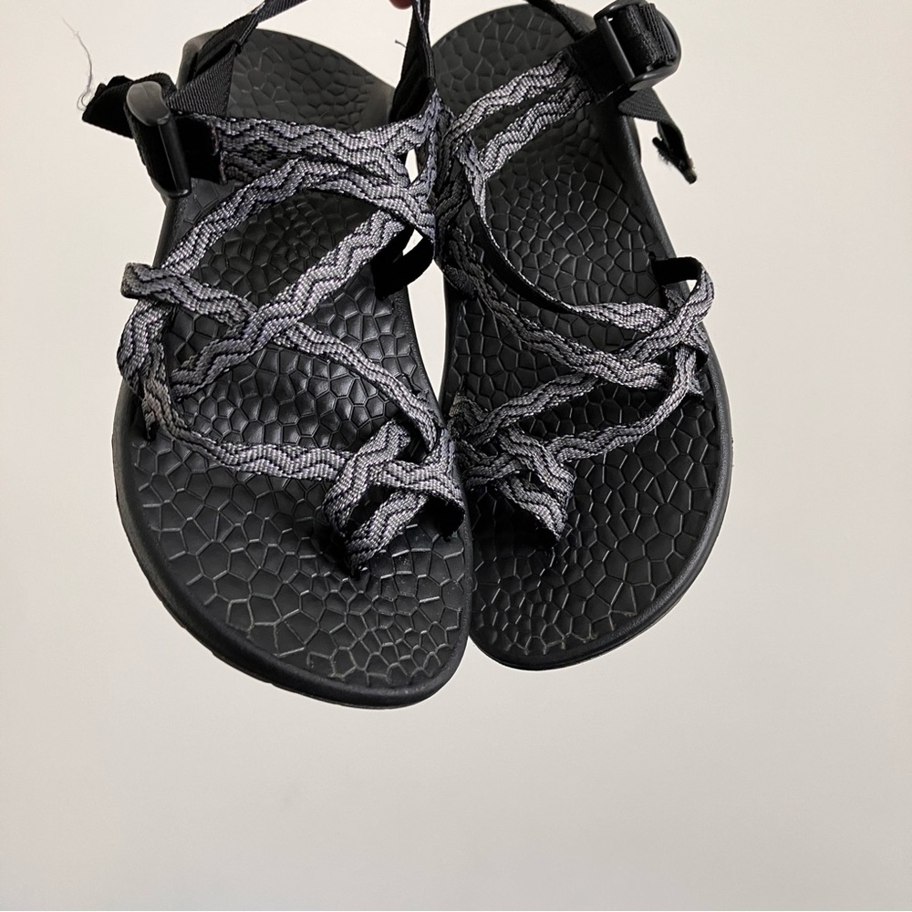 Chaco ZX2 black/gray patterned size 8